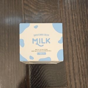 BRAND NEW NEVER USED Laikou Milk Brightening Cream - Blue and White